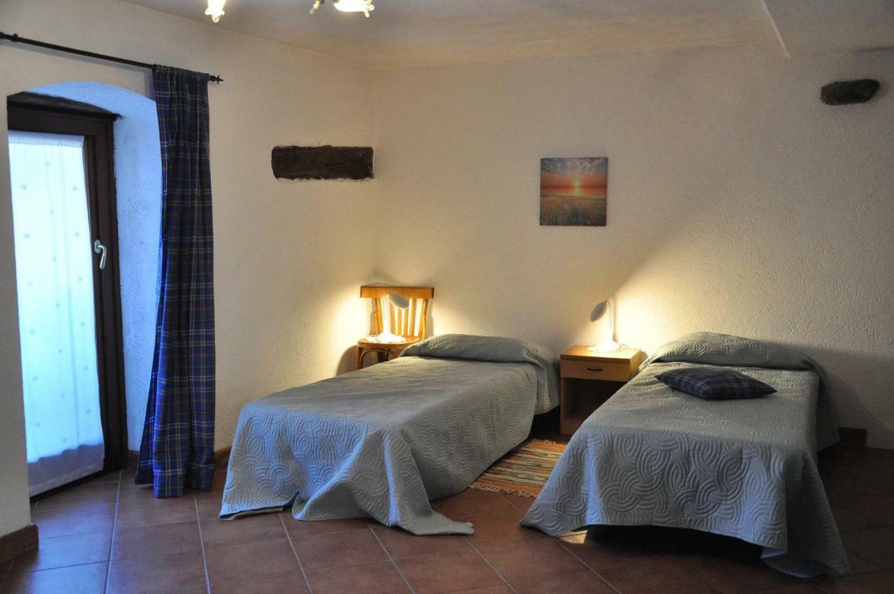 La Casa Dei Tre Gufetti Villa Introd Buitenkant foto